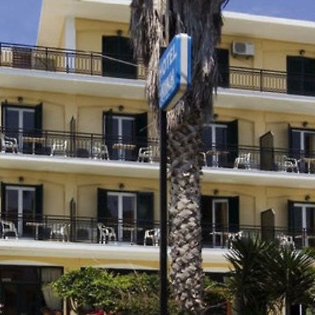Niki Hotel Sámos Eksteriør bilde